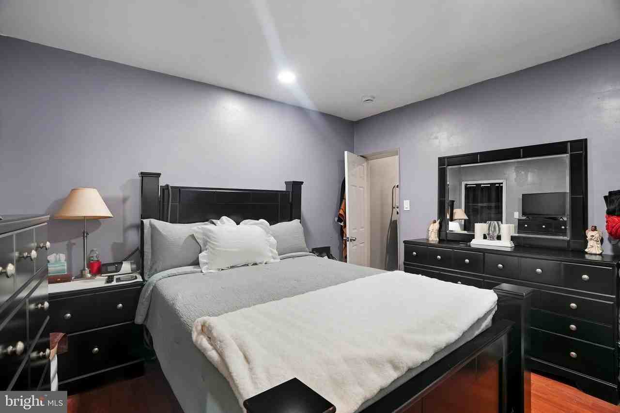 1705 Harrison St #1 - Photo 6 of 7