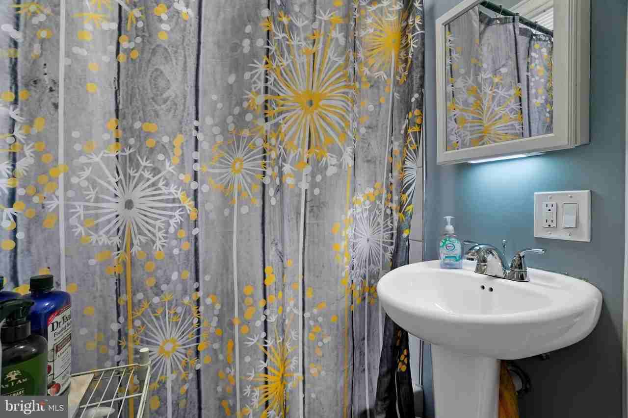 1705 Harrison St #1 - Photo 7 of 7
