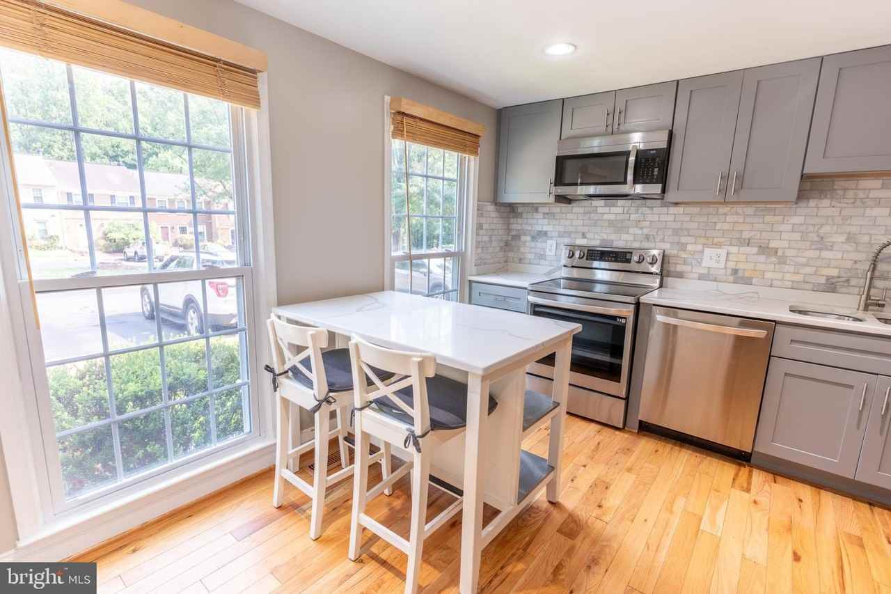 8020 Bethelen Woods Ln - Photo 2 of 36