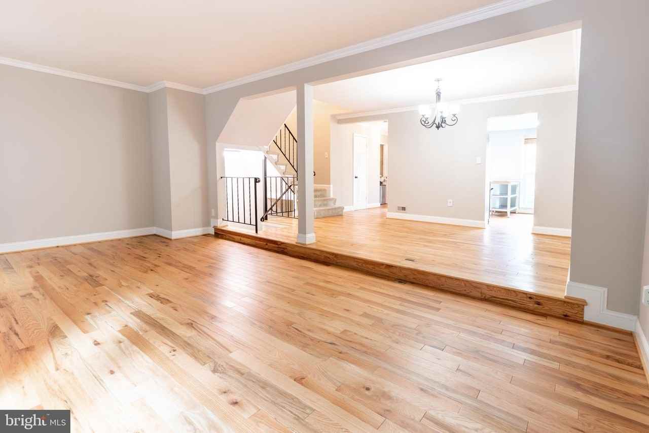 8020 Bethelen Woods Ln - Photo 5 of 36
