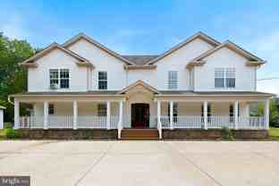 8916 Rugby Rd - Photo 1 of 1