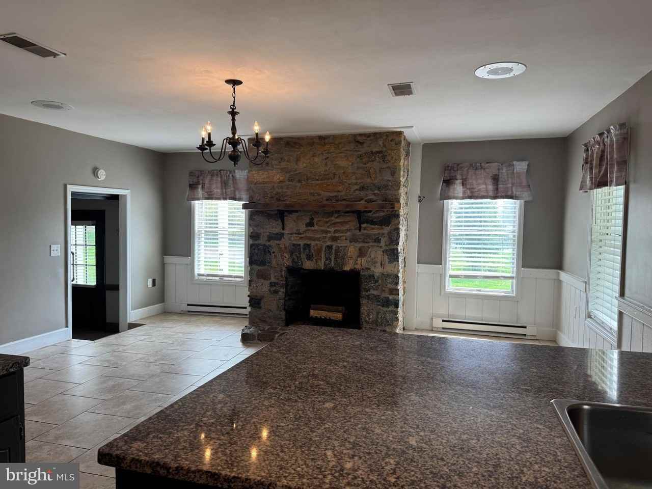1399 Lost Rd - Photo 6 of 50