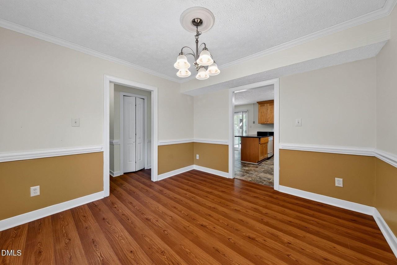 105 Trinity Woods Dr - Photo 7 of 40