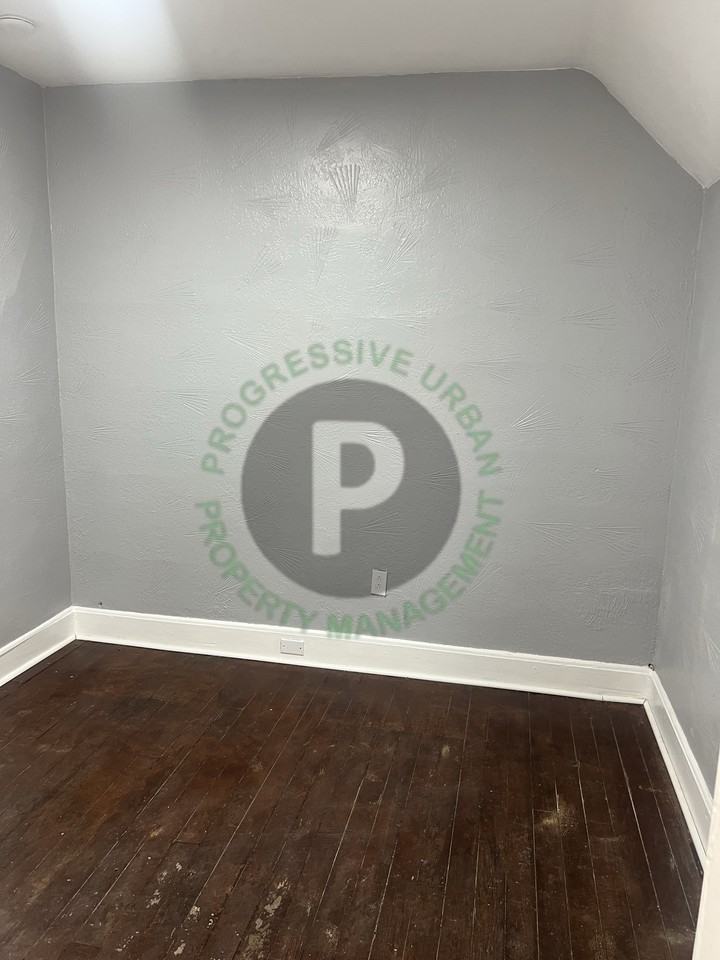 3586 W 47th St - Photo 5 of 26
