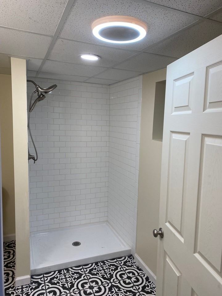 690 Gordon Dr #1 - Photo 6 of 6