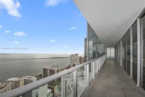 featured image of SE 14th St & Brickell Bay Dr