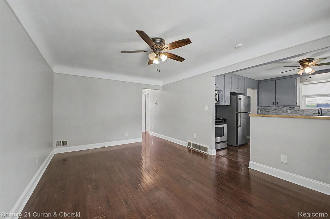 5375 Mayfair St - Photo 7 of 31