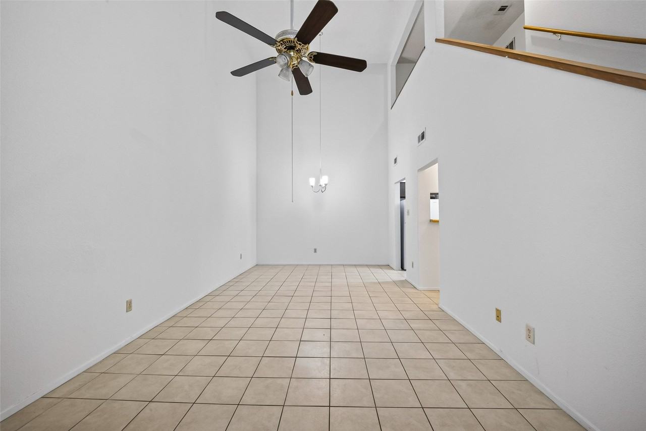 9435 Pagewood Ln - Photo 7 of 43