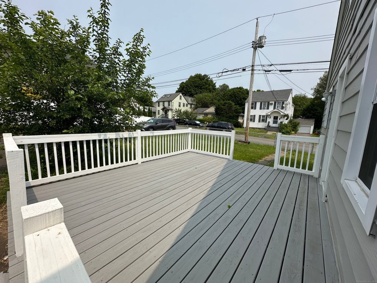 11 Colony St - Photo 4 of 16