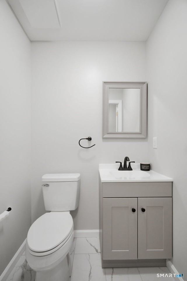 808 Mill Pond Dr - Photo 7 of 26