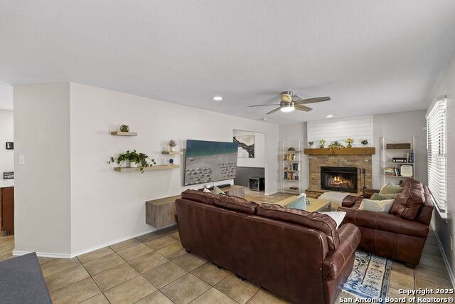7306 Park West Dr - Photo 6 of 32