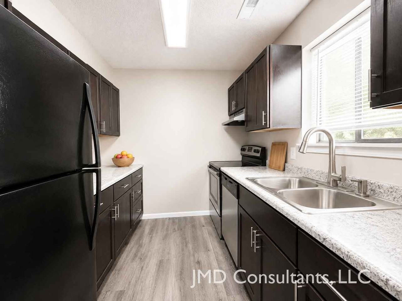 3701 W Sugar Tree Ln #3701 - Photo 4 of 9