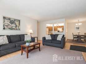 414 Lancaster Ct - Photo 1 of 1