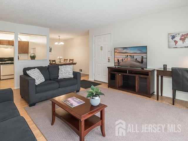 414 Lancaster Ct - Photo 2 of 11