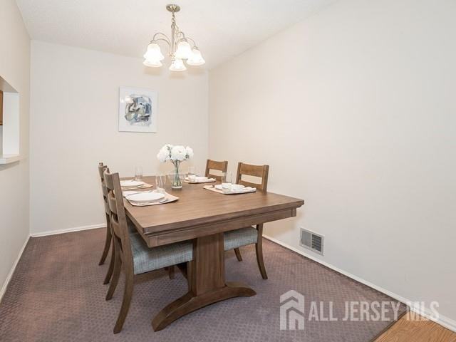 414 Lancaster Ct - Photo 4 of 11