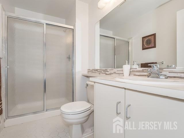 414 Lancaster Ct - Photo 7 of 11