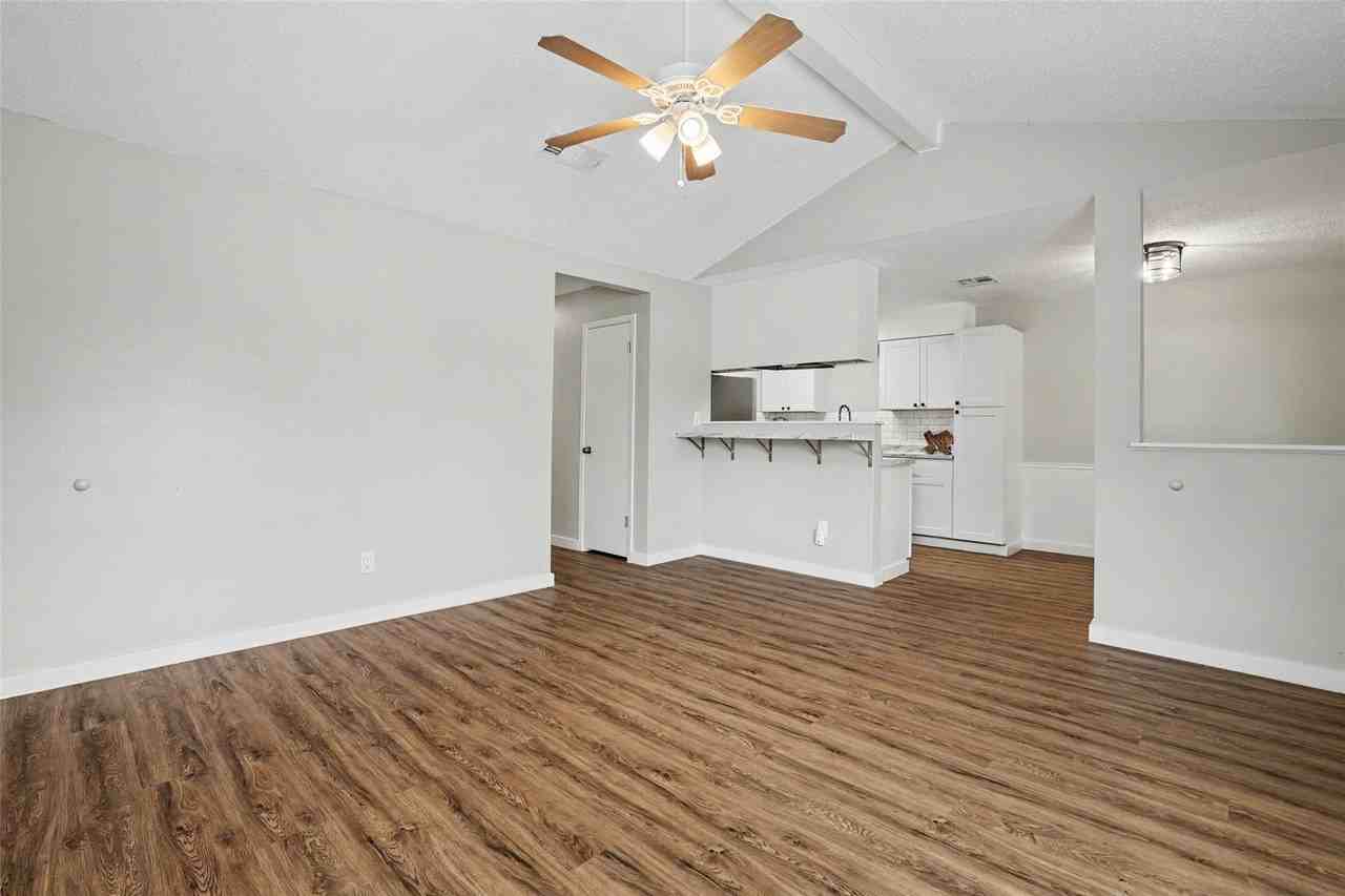 802 Ranch Rd Unit A - Photo 5 of 21