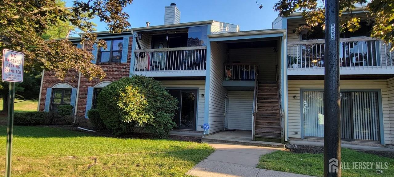 43 Crabapple Ln