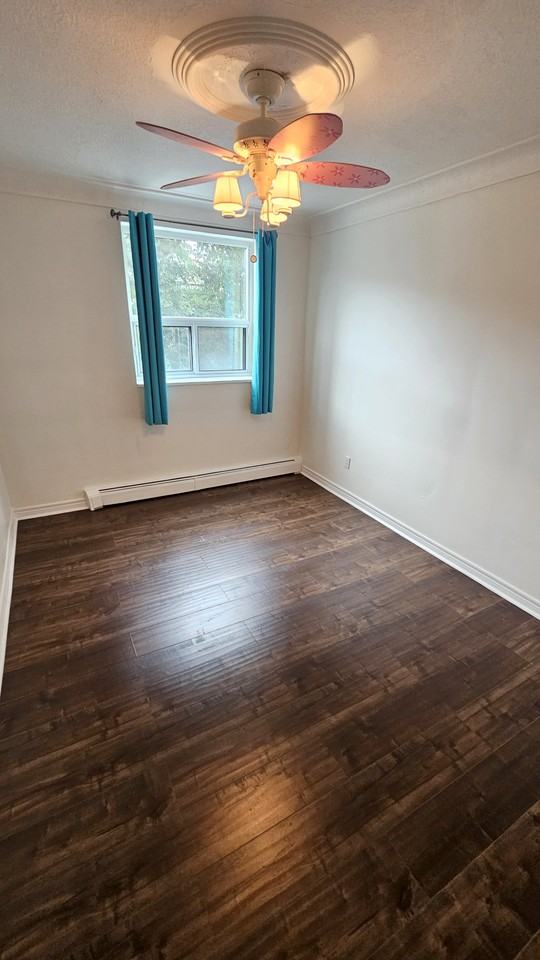 81 Charlton Avenue East #301 - Photo 7 of 12