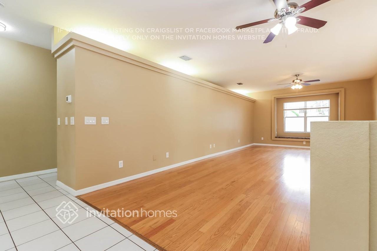 540 Vista Trail Ct - Photo 3 of 17