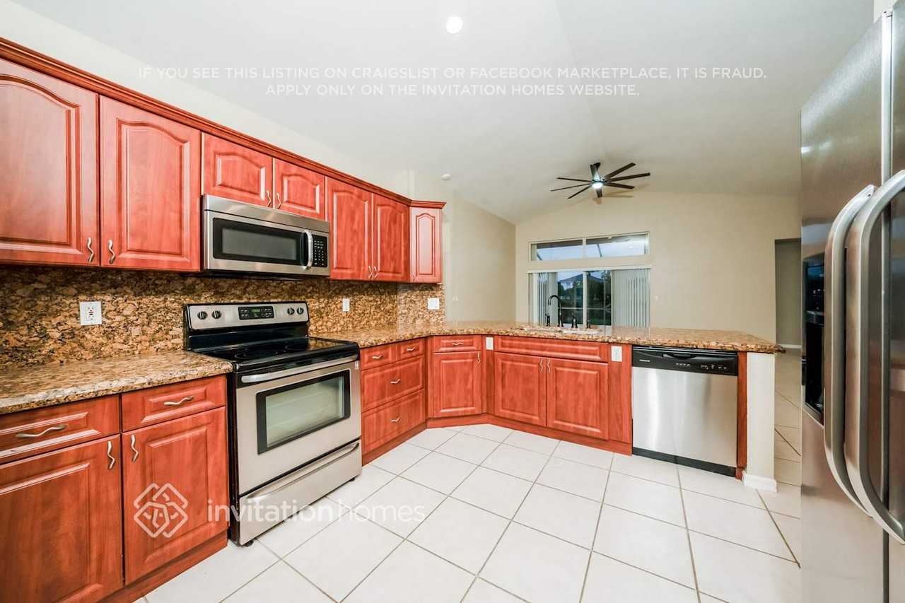 3573 Moon Bay Cir - Photo 6 of 17