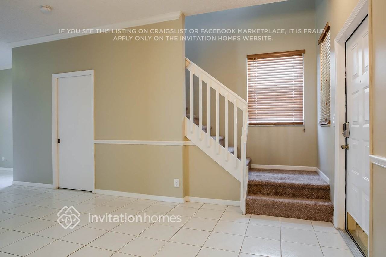 7697 Springfield Lake Dr - Photo 4 of 21