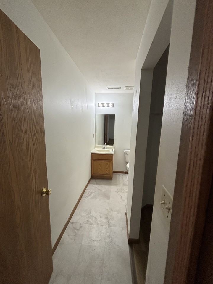 7326 Shillington Dr #7326MLE - Photo 7 of 9