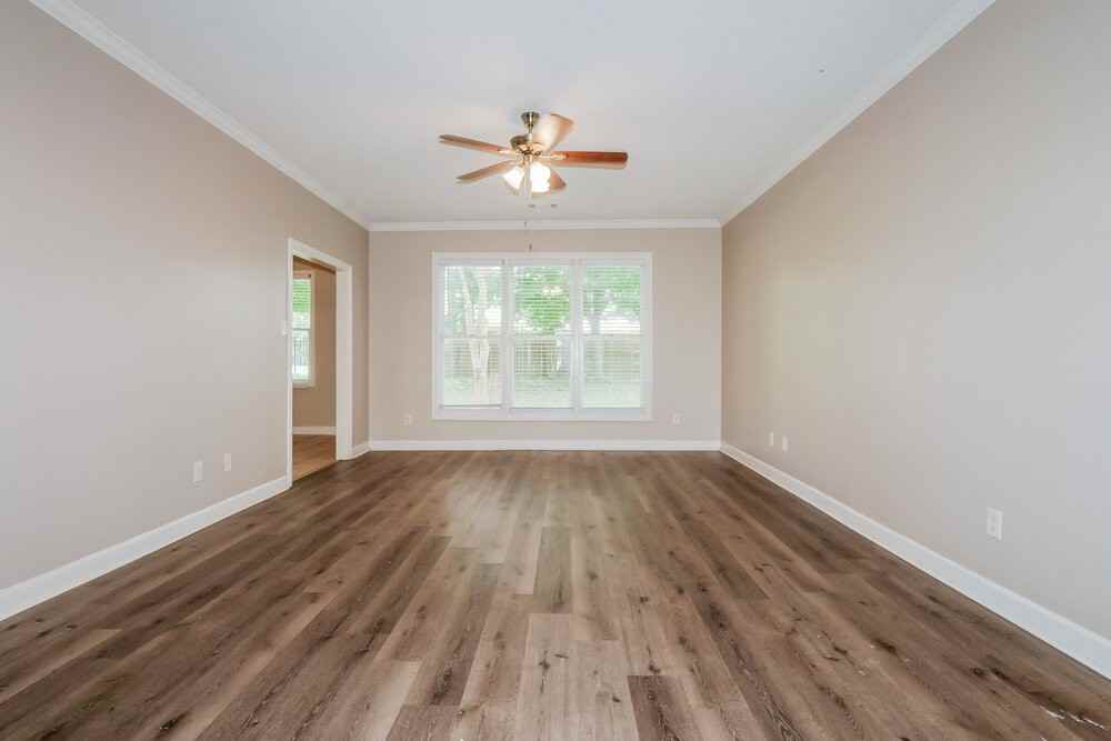 8895 Linell Cv - Photo 4 of 17