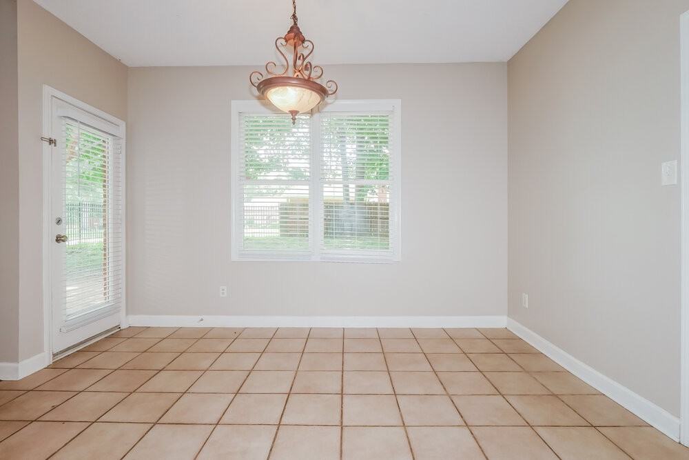 8895 Linell Cv - Photo 6 of 17