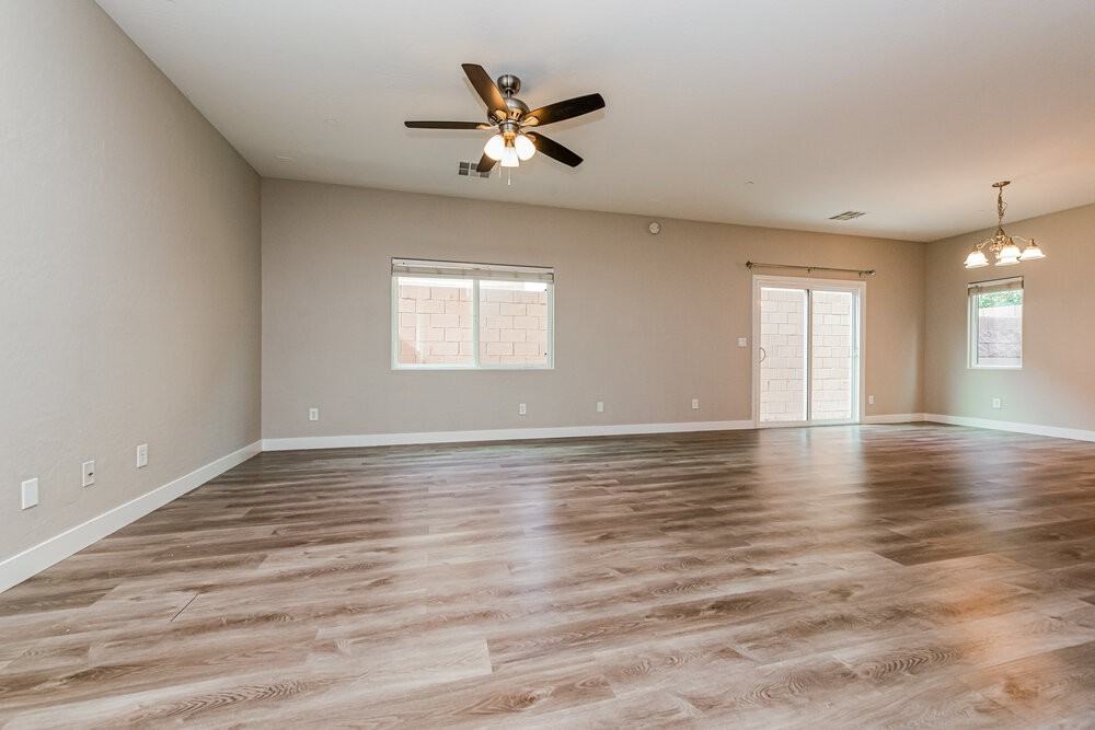 6209 Govett Crescent Ct - Photo 4 of 17