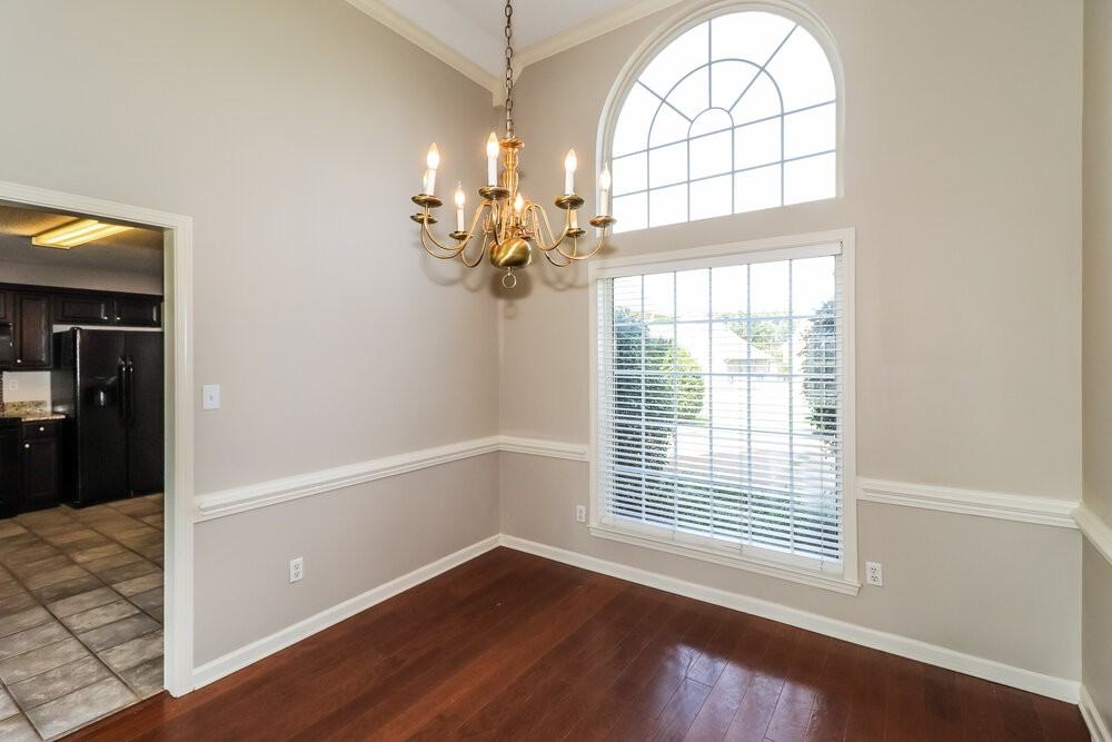 5061 Thornebrook Cv - Photo 7 of 17