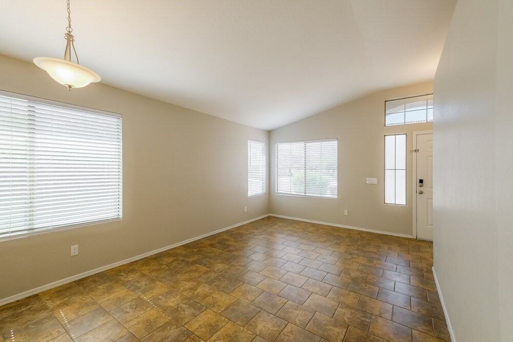 3510 W Thurman Dr - Photo 6 of 16