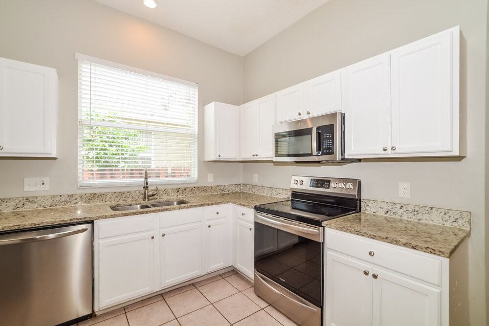 1125 Cherry Valley Way - Photo 7 of 16