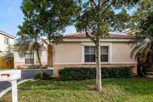 featured image of 4792 Nw 5th Pl
