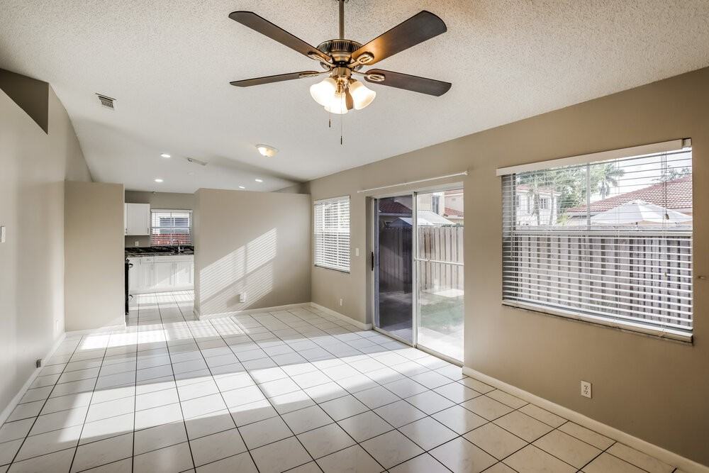 4792 Nw 5th Pl - Photo 5 of 16