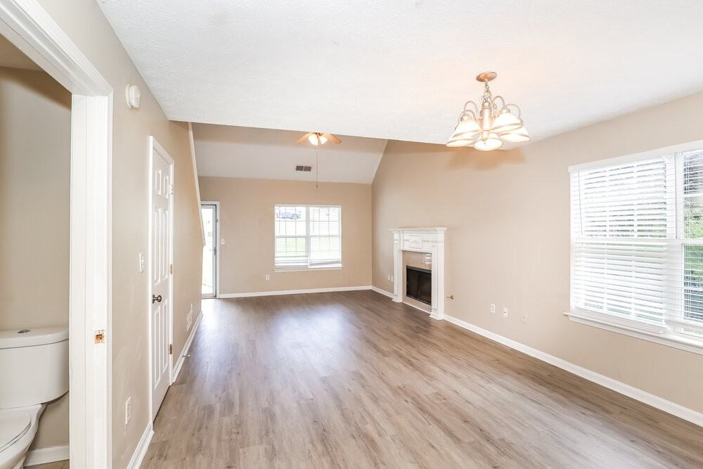 501 St Charles Ave - Photo 7 of 17