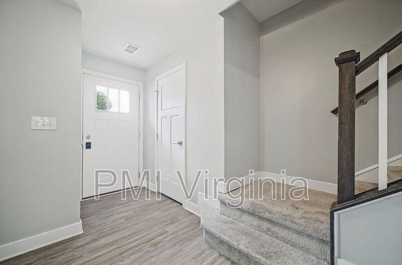 905 Hornswaggle Way - Photo 4 of 40
