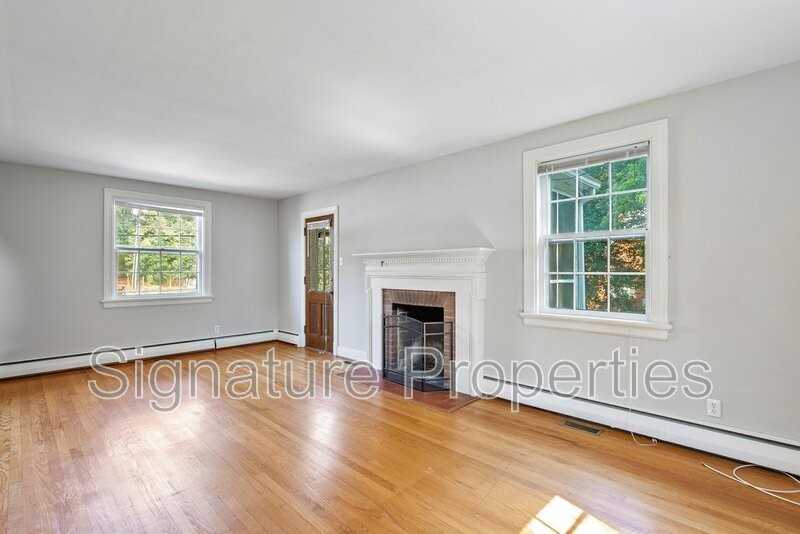 6731 Forest Hill Ave - Photo 7 of 24