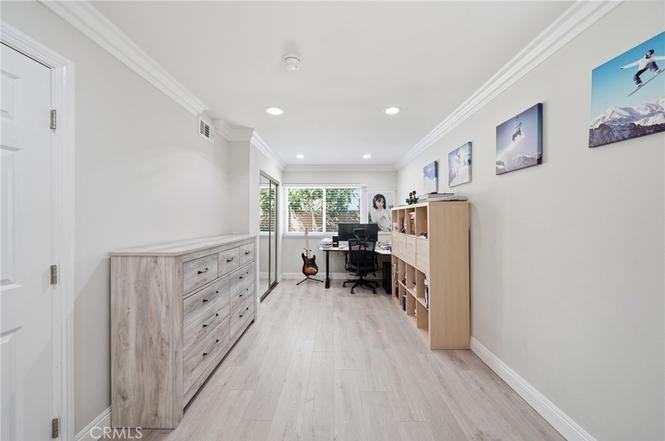 13577 Semora Place - Photo 2 of 20