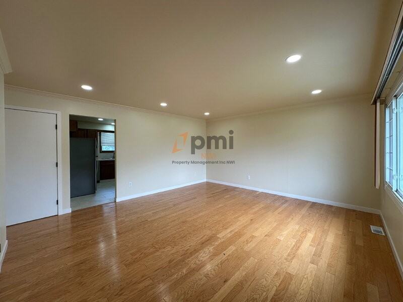 2836 W 63rd Ln - Photo 4 of 23