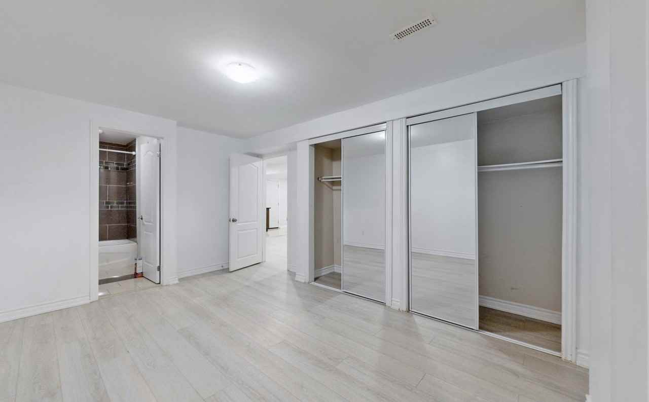 5301 Heritage Hills Boulevard - Photo 6