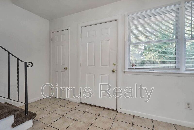 90 Francis St - Photo 4 of 28