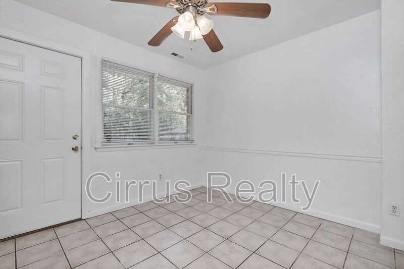 90 Francis St - Photo 6 of 28