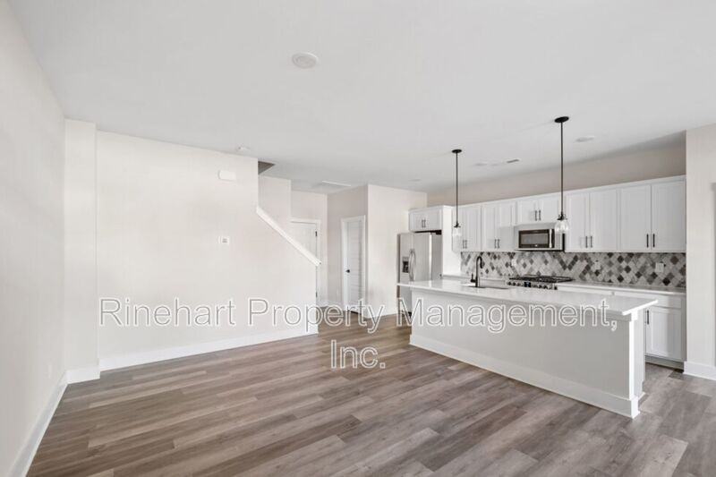 632 Melville Dr - Photo 7 of 17