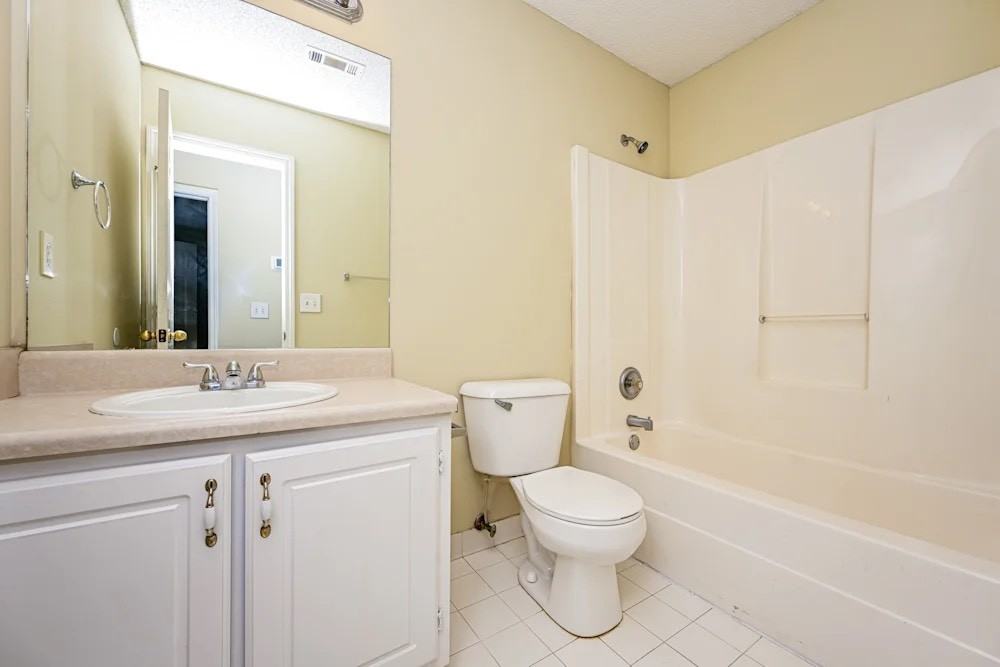 194 Windsor Circle - Photo 7 of 7