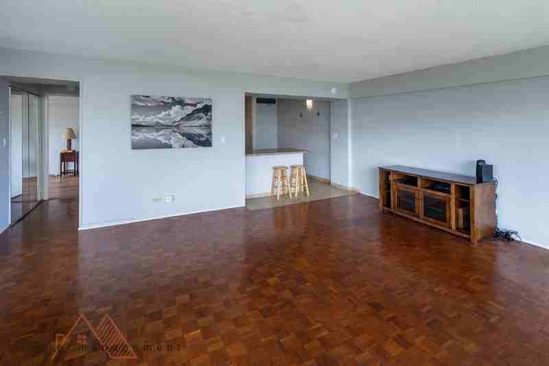 1645 Ala Wai Blvd #707 - Photo 6 of 21