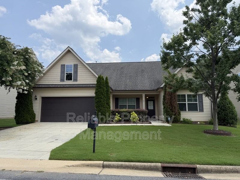 82 Kenilworth St - Photo 3 of 38