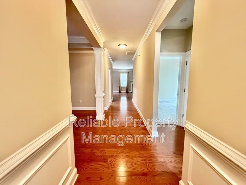82 Kenilworth St - Photo 4 of 38