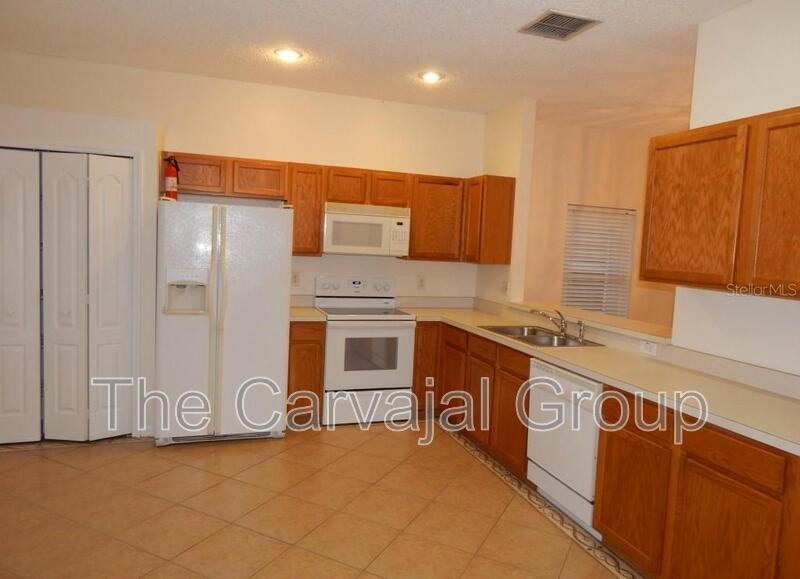 4434 Waterside Pointe Cir - Photo 2 of 18