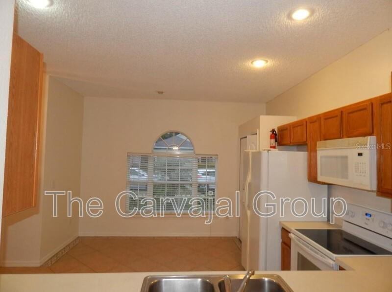 4434 Waterside Pointe Cir - Photo 4 of 18